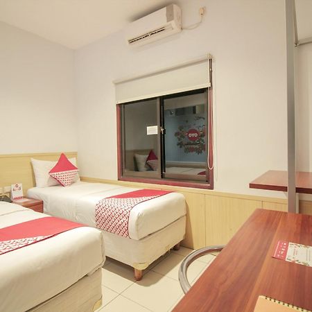 Collection O 295 Grha Ciumbuleuit Guest House Bandung Ngoại thất bức ảnh