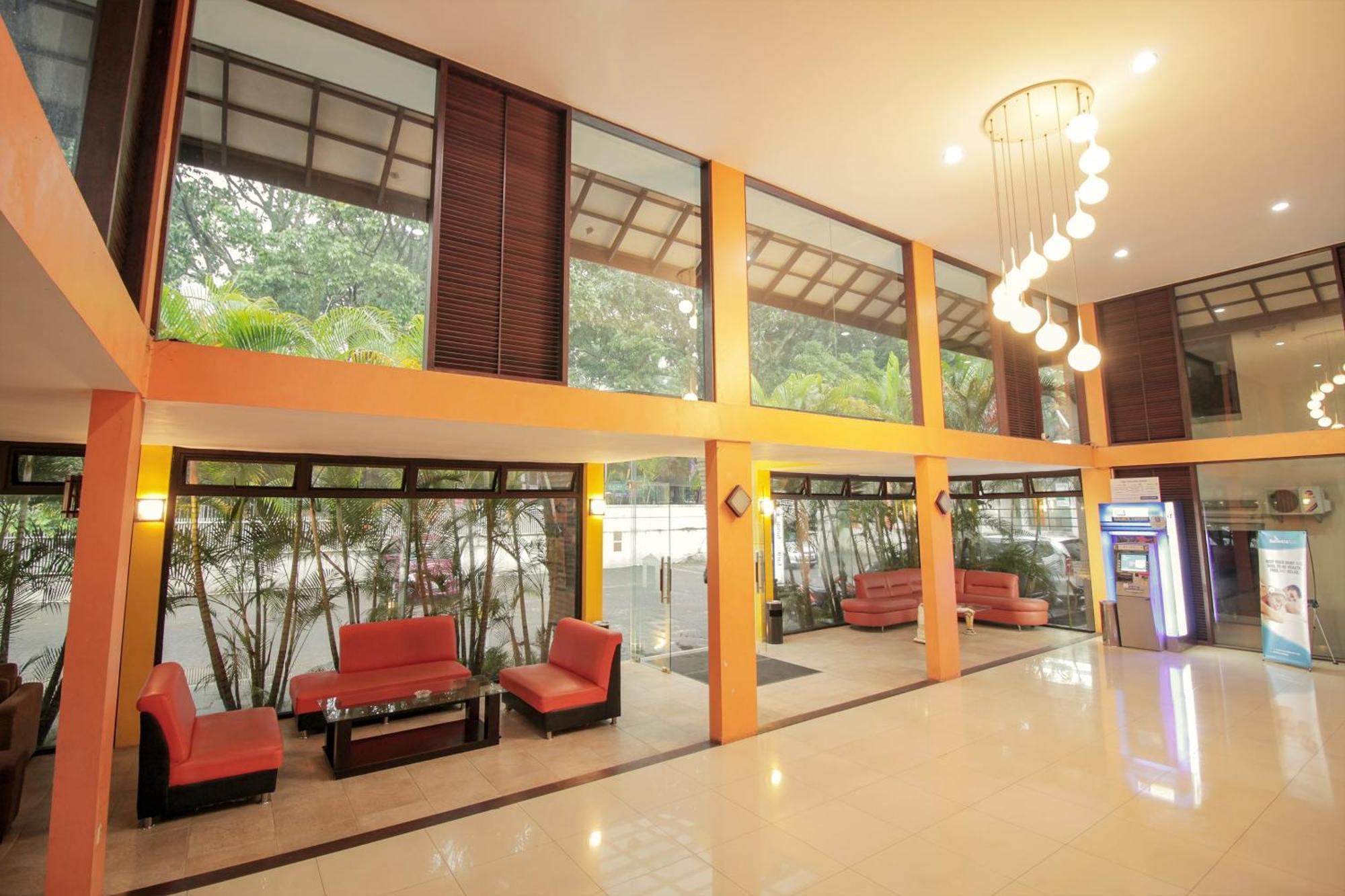 Collection O 295 Grha Ciumbuleuit Guest House Bandung Ngoại thất bức ảnh