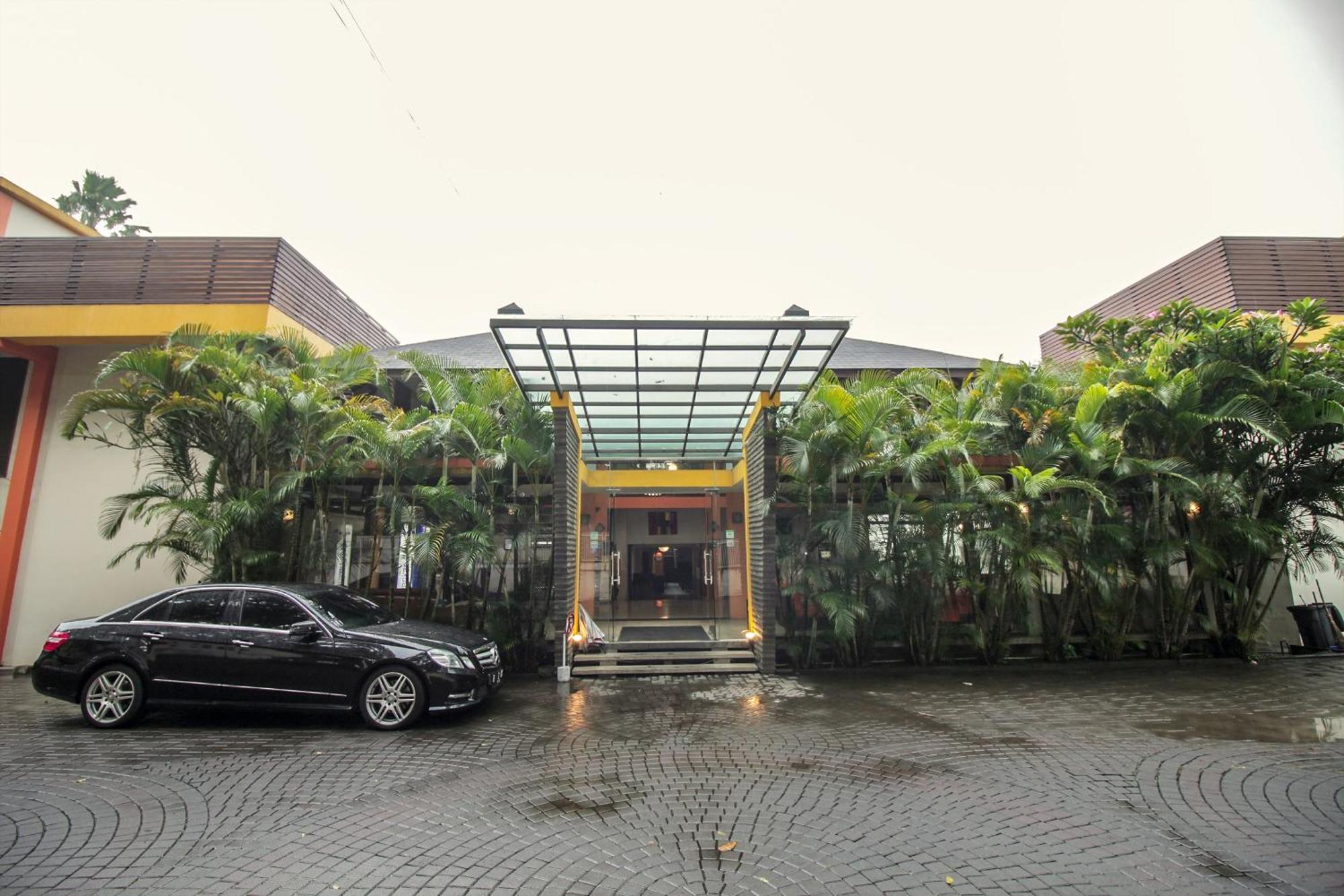 Collection O 295 Grha Ciumbuleuit Guest House Bandung Ngoại thất bức ảnh