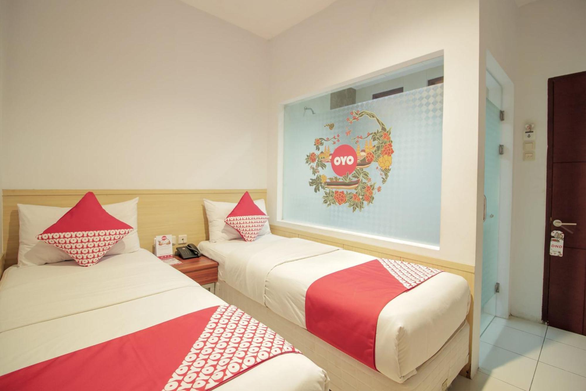 Collection O 295 Grha Ciumbuleuit Guest House Bandung Ngoại thất bức ảnh