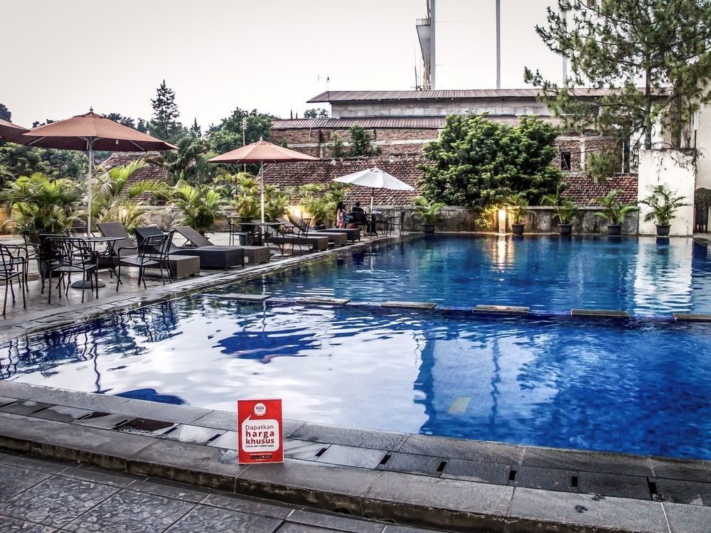 Collection O 295 Grha Ciumbuleuit Guest House Bandung Ngoại thất bức ảnh