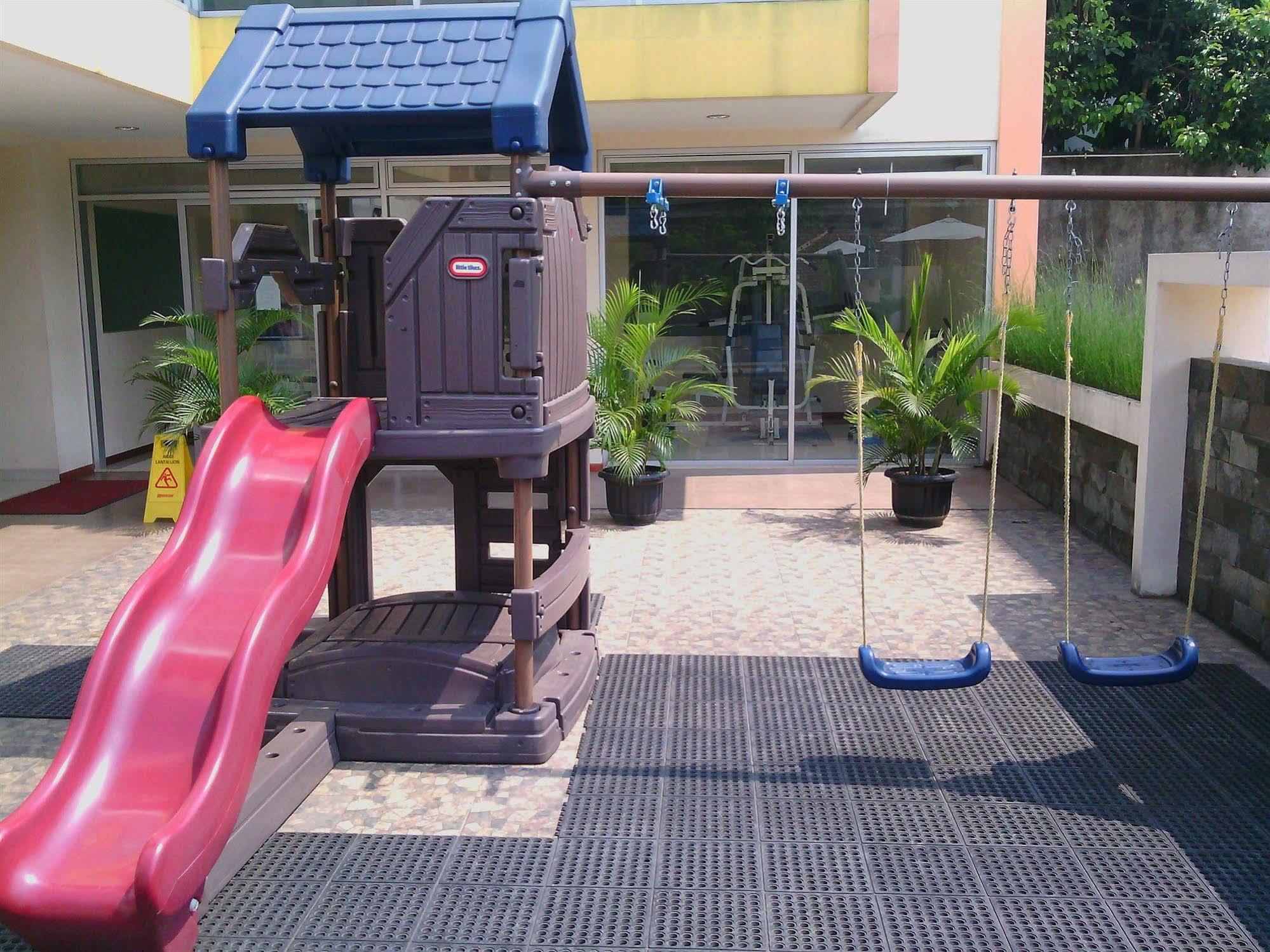 Collection O 295 Grha Ciumbuleuit Guest House Bandung Ngoại thất bức ảnh