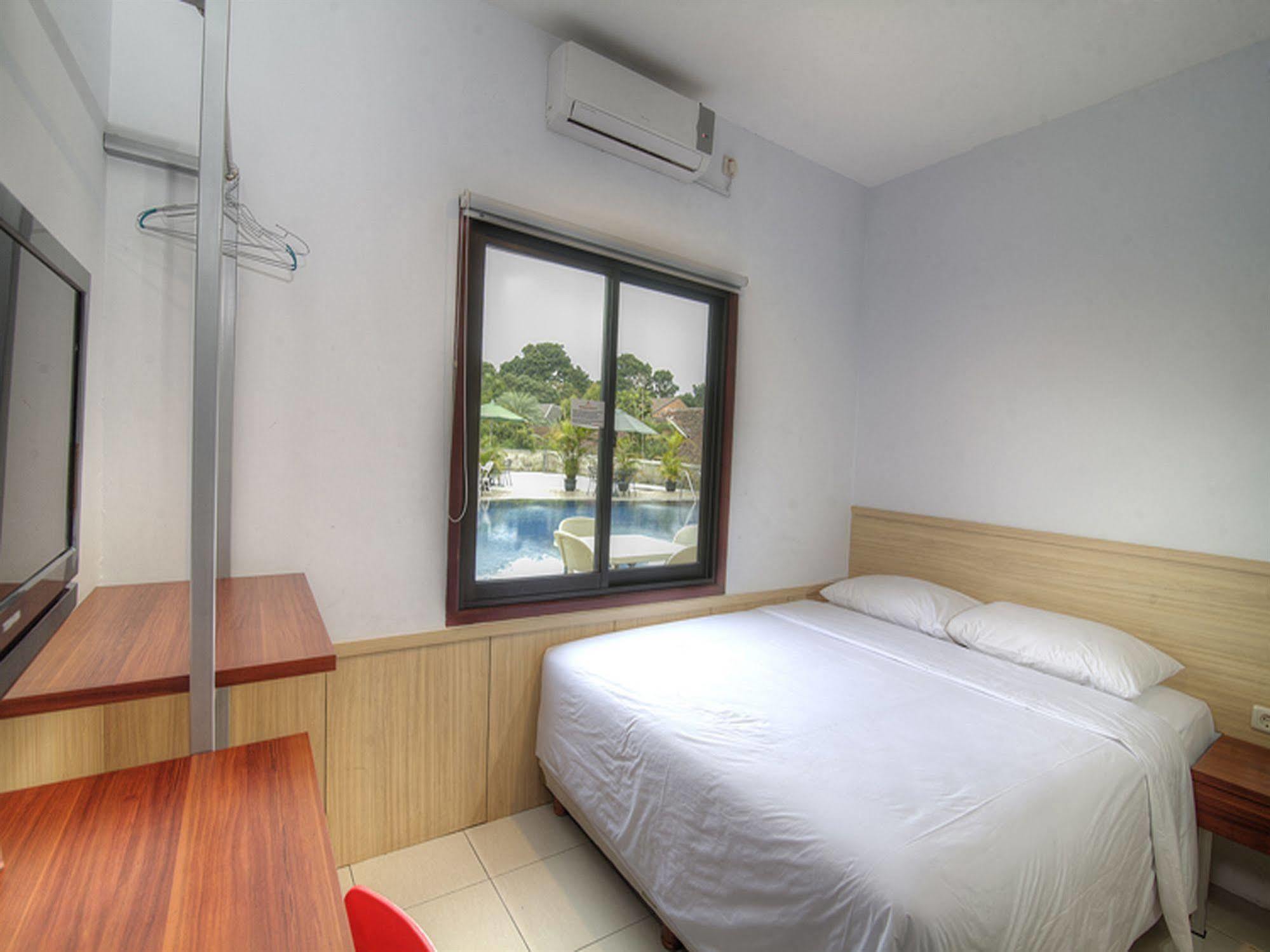 Collection O 295 Grha Ciumbuleuit Guest House Bandung Ngoại thất bức ảnh
